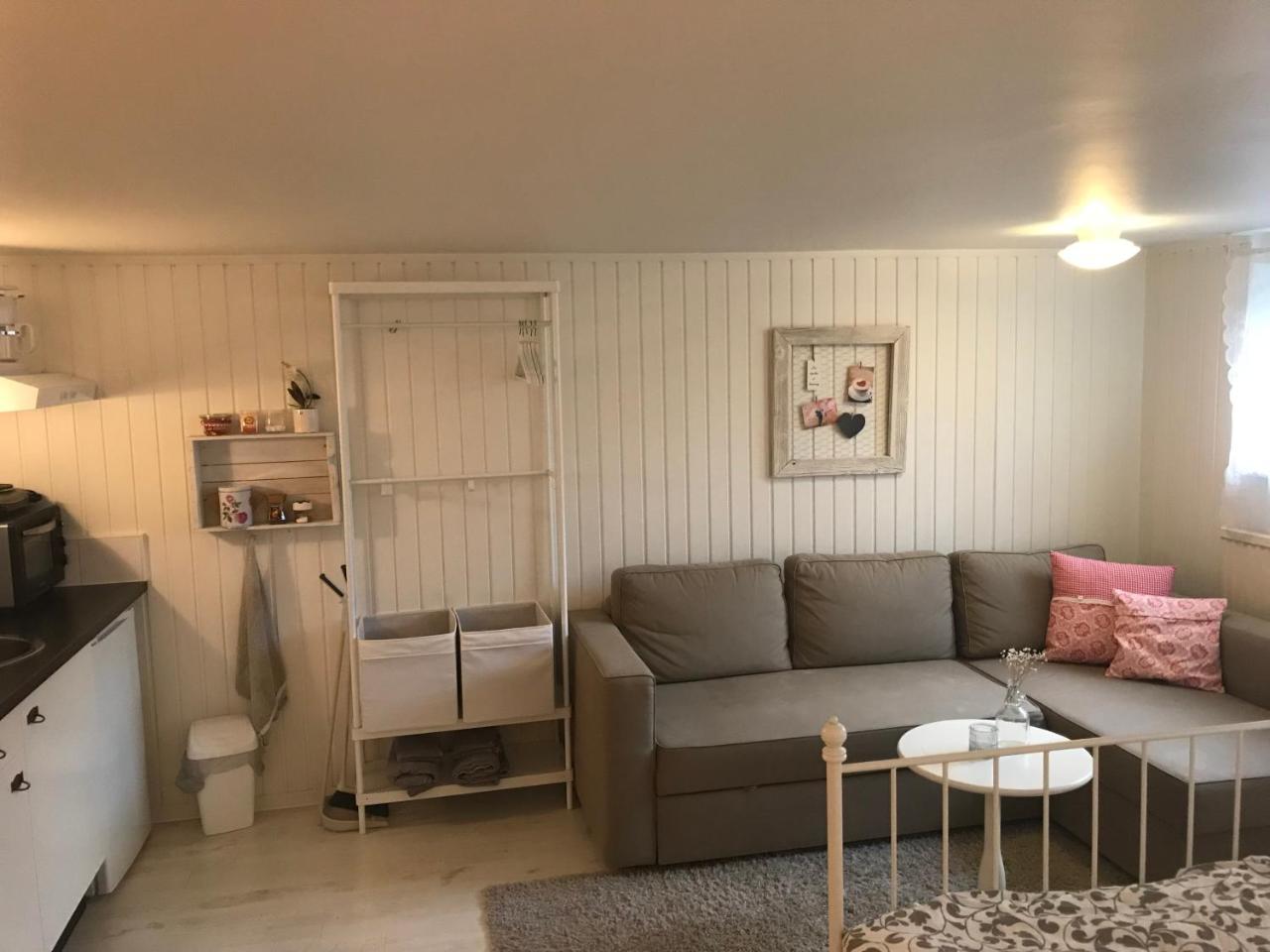 Room With Pentry, Separate Entrance, No Cardpayment Gränna Eksteriør billede
